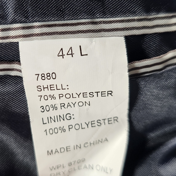 Dockers Men's Classic Navy 2 Button Blazer size 44L - Picture 5 of 5